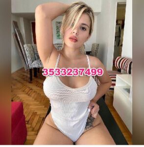 Stella, giovane e bellissima, mix di erotismo e passione…
