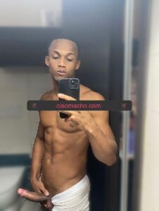 HEITOR  bel Maschio  Brasiliano  22cm XXL GROSSO, pronto per SFONDARTI il culo è gola senza pietà  SOLO ATTIVO