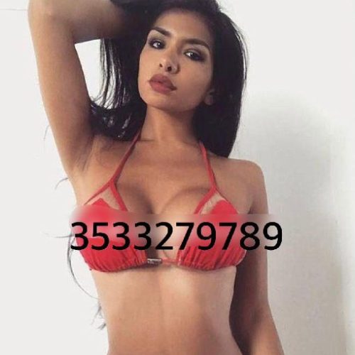 Splendida e sensuale, + bella dal vivo. Con me non esistono limiti.