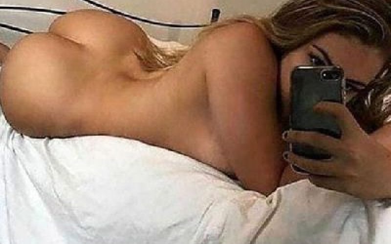 Appena arrivata, bella ragazza, foto reali 100%