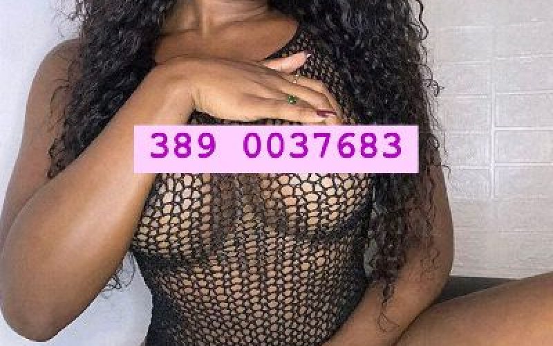 24anni Vera troietta coi buchi caldi . Foto reali 100%