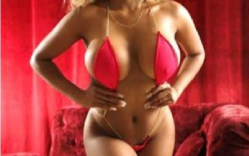 PRIMA VOLTA   STREPITOSA, GIOVANISSIMA VOGLIOSA E SENSUALE