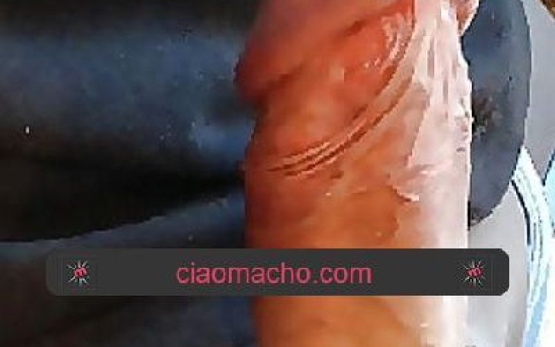 Ragazzo appena arrivato in citta 28 anni alto biondo e molto bendisposto a passare del tempo in buona compagnia divertimento.assicurato in cambio di r